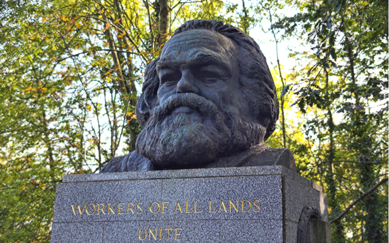 MarxMonument