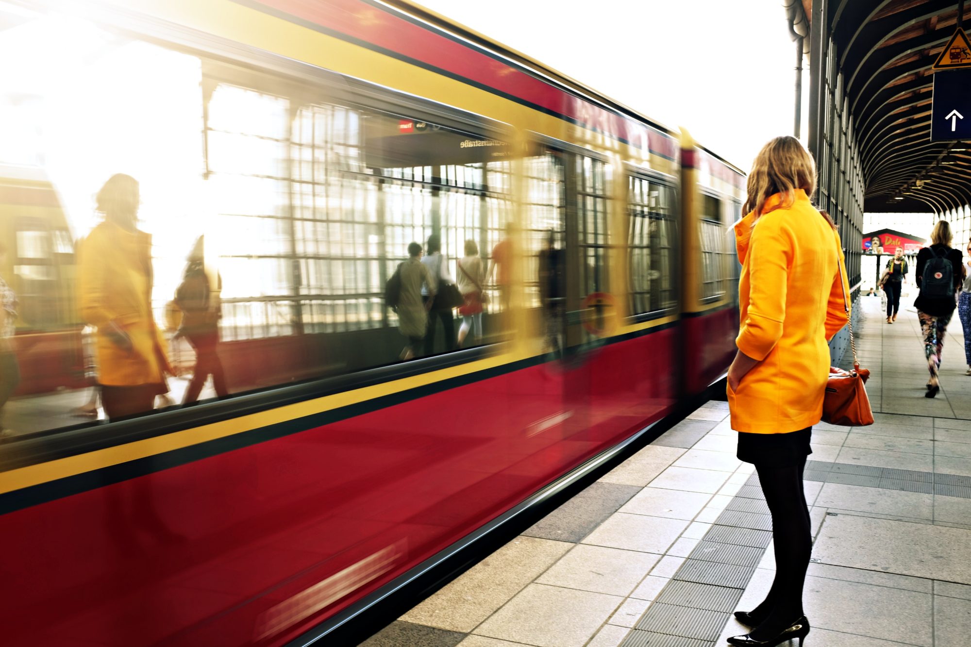berlin-blonde-commute-21410