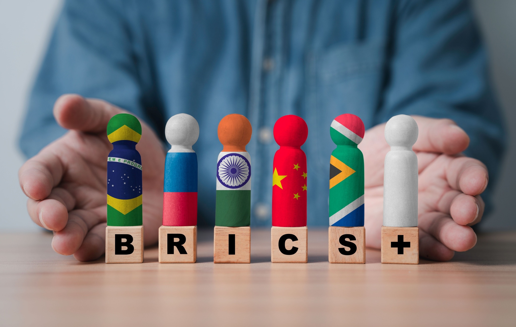 BRICS 2025: Expansion, De-Dollarization, and the Shift Toward a Multipolar  World | The Daily Economy