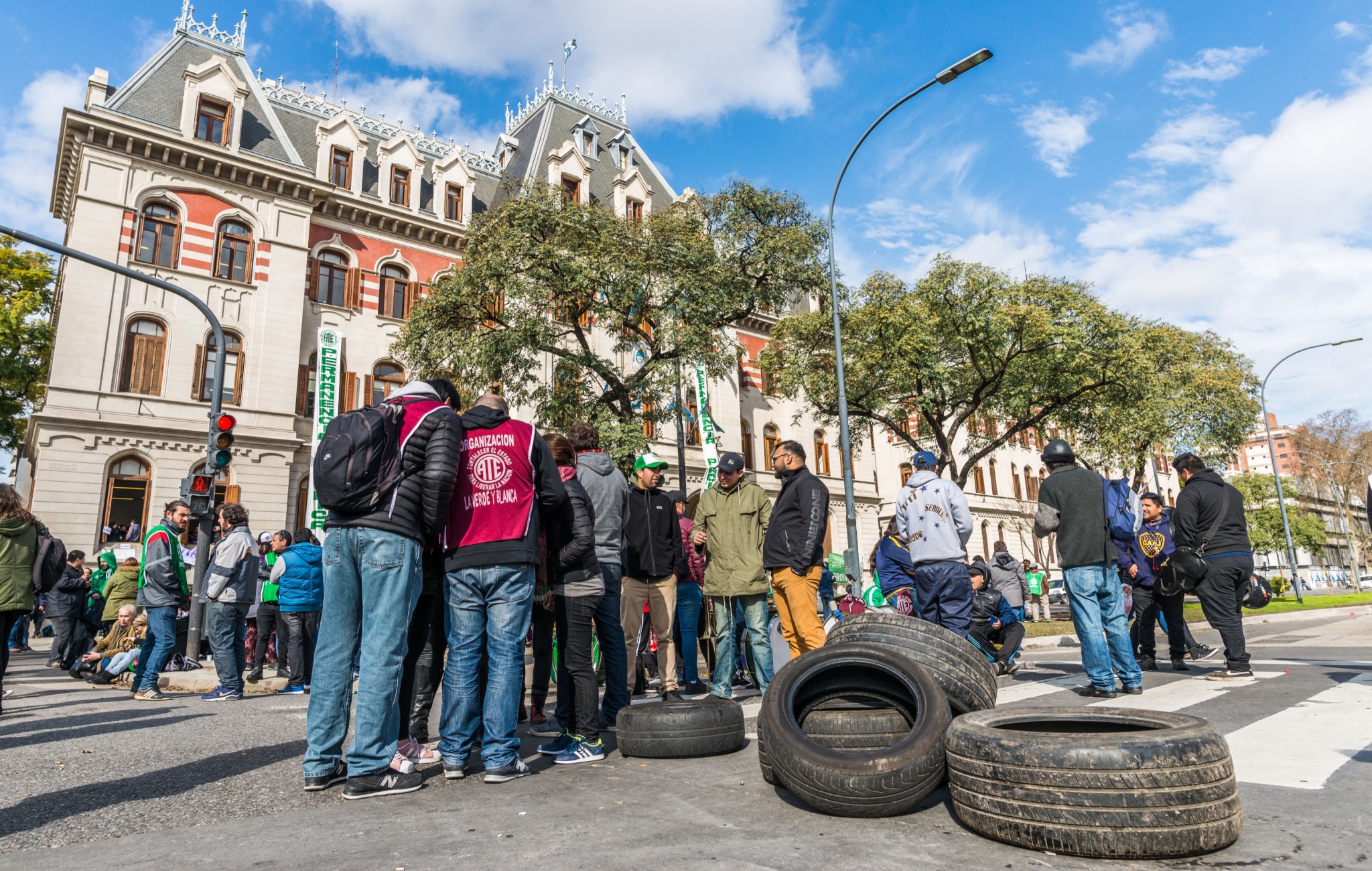 Argentina’s Least-Competitive Sectors Fight Market Reforms